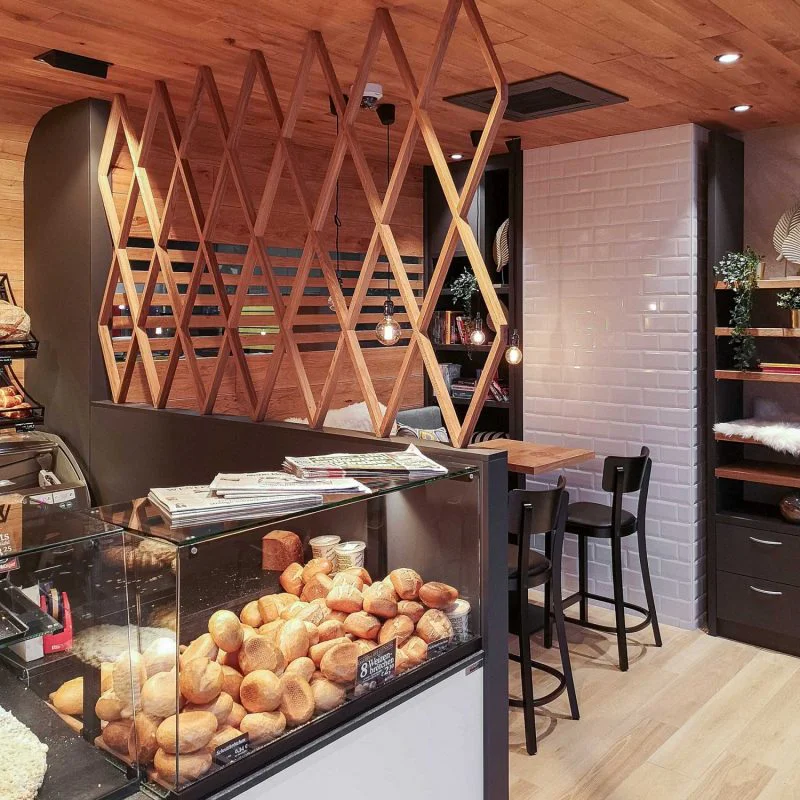 Bäckerei ENGEL Filiale Höxter, Theke und Eingangsbereich
