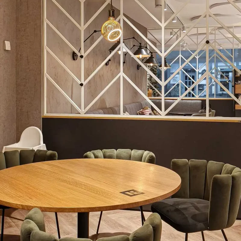 Bäckerei Klingenberg Höxter , Café , Sitzecke, KFF GAIA Stühle